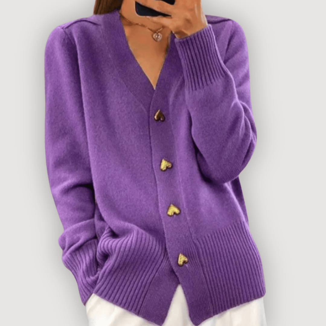 BELLA – HEART BUTTON CARDIGAN