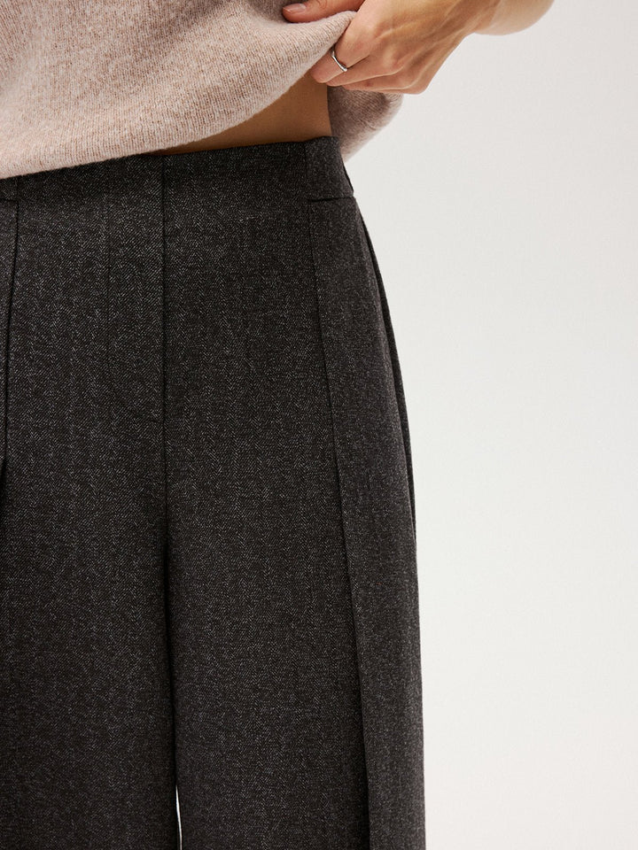 Elastic Waist Pleated Wide Leg Pants