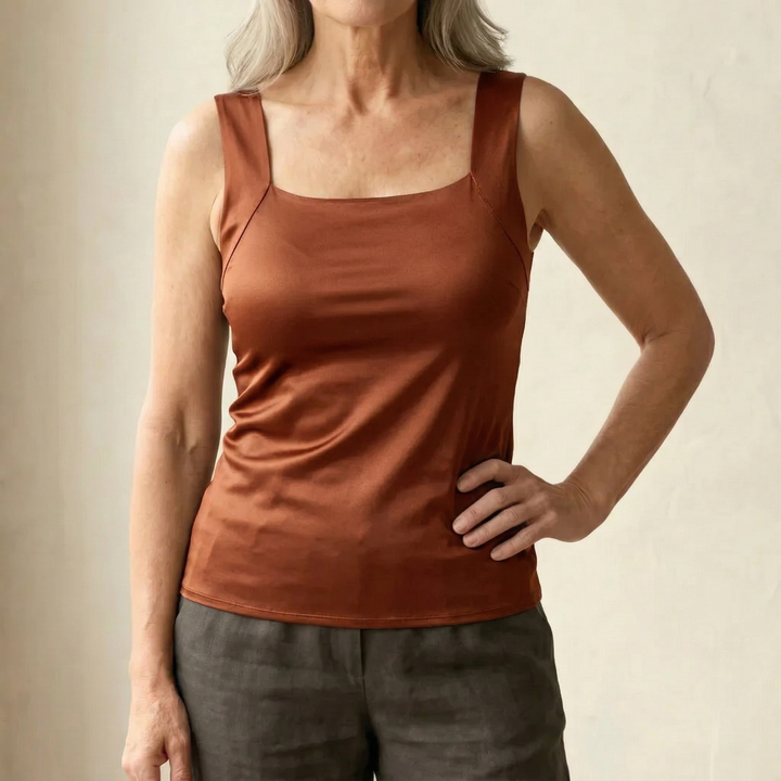 ROXANNE | SUPPORTIVE SQUARE-NECK VEST TOP